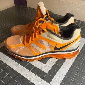 Womens Nike Air Max size 8.5 Orange and White